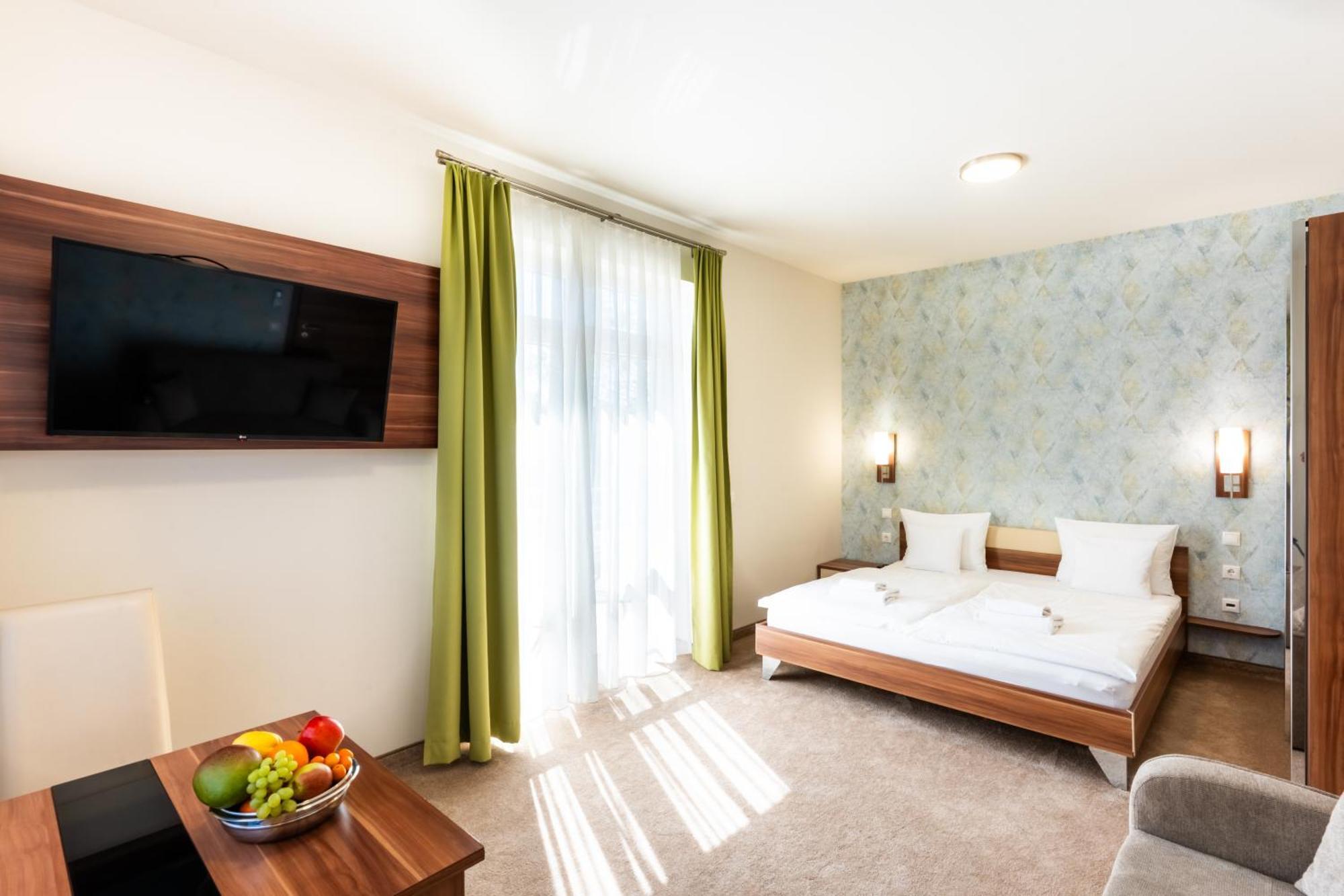 B&B Lajta Park Мошонмадьяровар Экстерьер фото